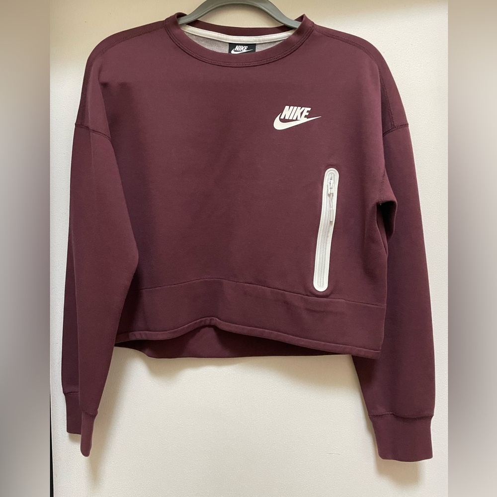 Maroon Nike Crew Neck Sweatshirt - Size Small